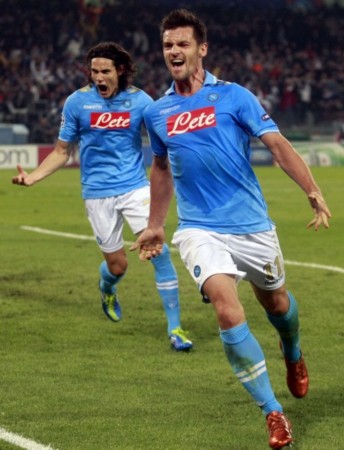 虽然徘徊在 虽然徘徊在